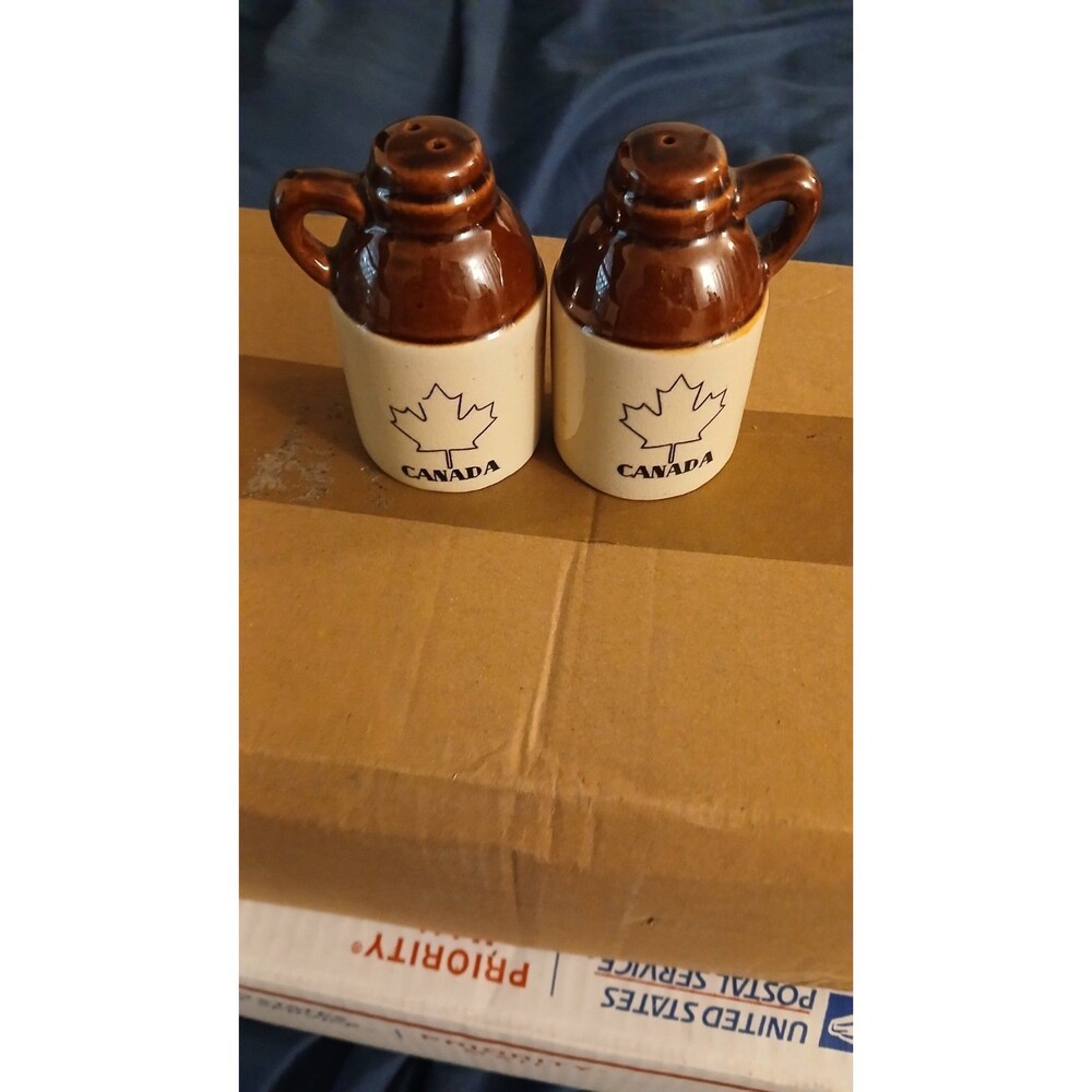 Vintage S & P Shakers- Canada, Ceramic Souvenir Brown Cream Jug Taiwan